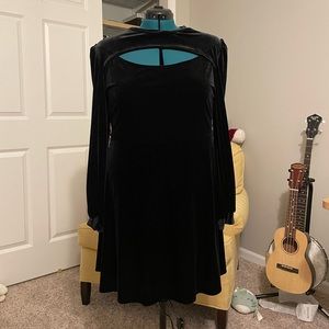 Black velvet long sleeve dress from shein size 2XL